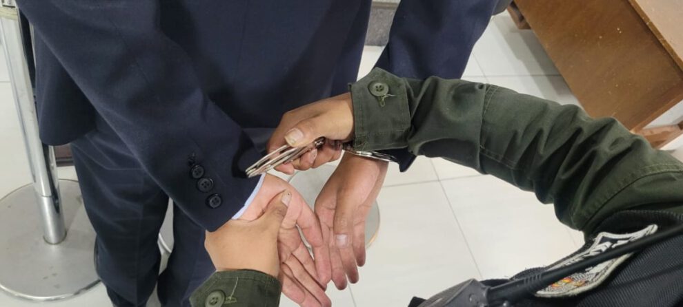 Hombre condenado a 30 años de cárcel por apuñalar 11 veces al dueño de casa