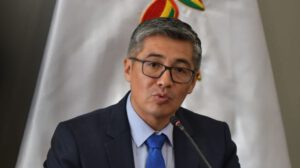 Ministro de Economia Gabriel Espinoza