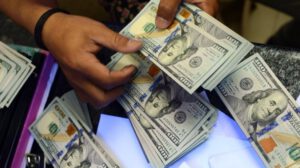 Estafador de comerciantes robó más de 2 millones de dólares
