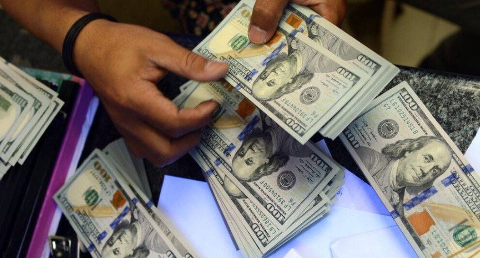 Estafador de comerciantes robó más de 2 millones de dólares