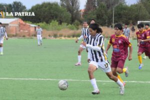 Oruro Royal necesita un triunfo para recuperar chances