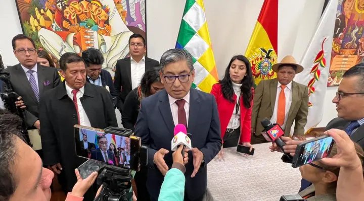 Cierre del Viceministerio de Comunicación