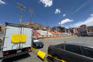 Bloqueo Avenida Cívica por excesos en conciertos folklóricos