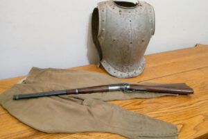 Piezas históricas de la Guerra del Chaco recuperadas del depósito