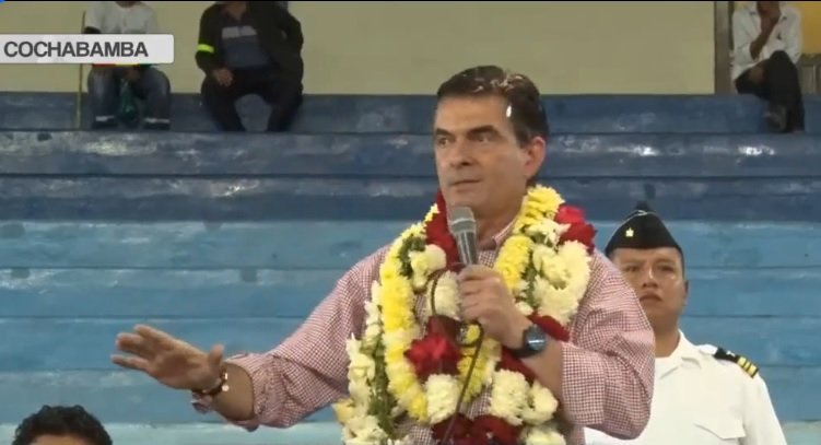 Rodrigo Paz cuestiona la construcción de obras políticas en Bolivia