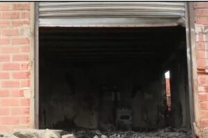 Incendio vivienda El Alto tras hallazgo de vehículo robado