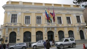 Red de falsificación de documentos en Oruro