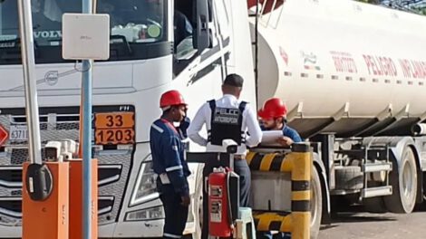 desvío de combustible en refinería de Palmasola