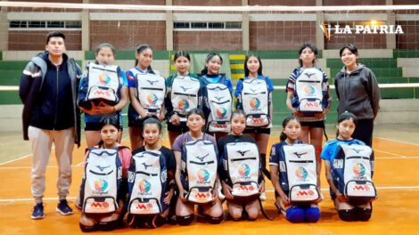 La selección de Oruro en el campeonato nacional de voleibol Sub-13 damas
