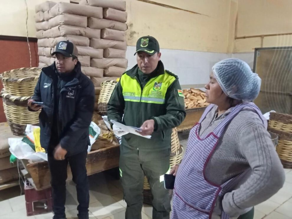 Irregularidades en venta de pan en Oruro