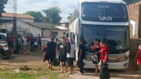 Hinchas brasileños arrestados por robo y agresiones en Santa Cruz