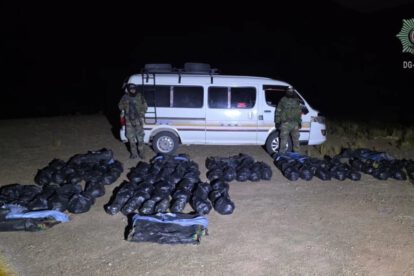 Secuestran minibús con marihuana en Potosí