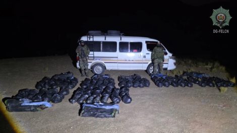 Secuestran minibús con marihuana en Potosí