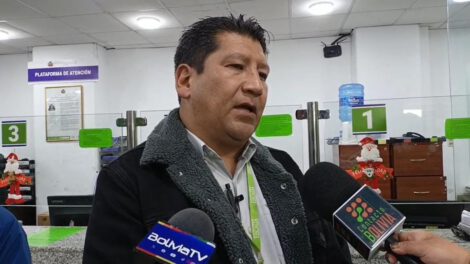 Aprehensión de Cinthia, esposa de Franklin Flores por legitimación de ganancias ilícitas