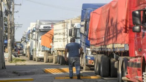 escasez de combustible afecta a varias ciudades