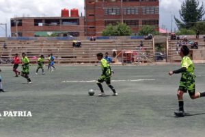 Quiroziñhos sorprende a Atlético Felap en la Primera de Ascenso