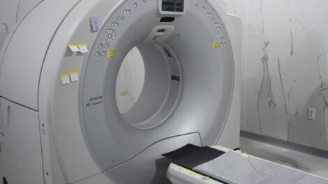 Compra irregular del tomógrafo en Oruro