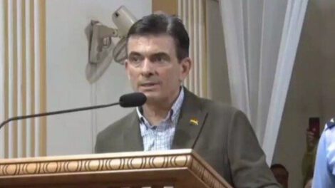 Rodrigo Paz en Cotoca durante la celebración en el santuario