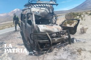 Colisión de minibuses en Oruro-Pisiga