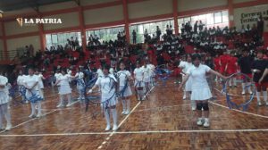 Estudiantes del Colegio Filadelfia demostrando habilidades en psicomotricidad