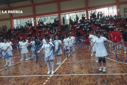 Estudiantes del Colegio Filadelfia demostrando habilidades en psicomotricidad