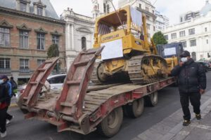 Bloqueo Alcaldía de La Paz por deudas