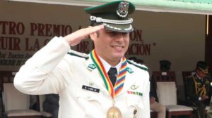 Vicepresidente Lara en un reciente acto con uniforme policial