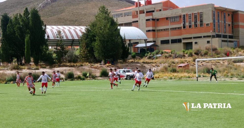 Aurora sorprende a Corque FC en el campeonato de fútbol