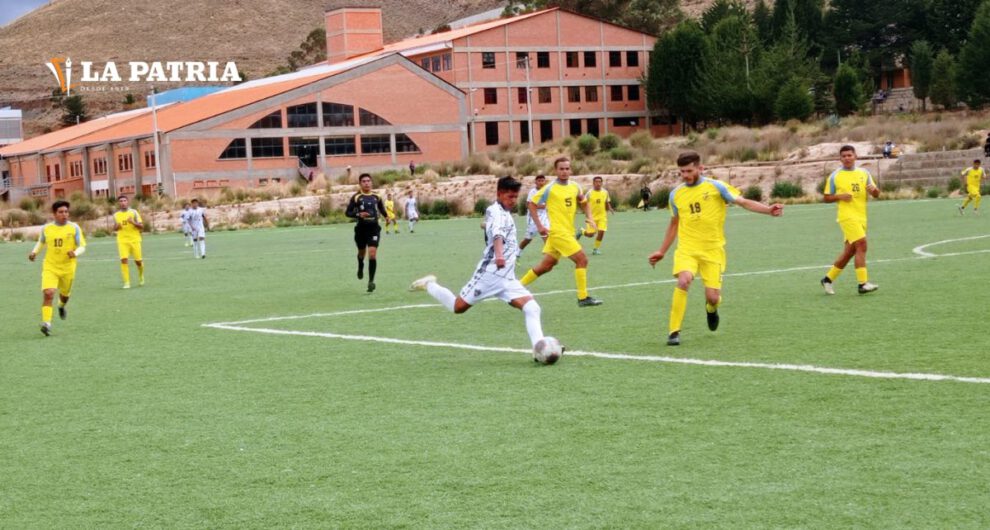 Ingenieros derrota a FC VHSR Oruro en el campeonato de fútbol