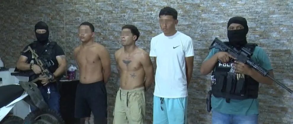 Cuatro extranjeros capturados tras balacera en Santa Cruz