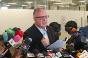 Proyecto de ley bloqueos caminos presentado por Carlos Alarcón