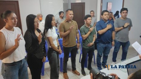 Rufino Flores asume la presidencia de la Federación Atlética de Bolivia