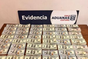 Contrabando de dinero encontrado en bus entre Bolivia y Chile