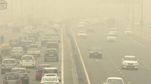 Nueva Delhi restricción combustible a vehículos sin certificado anticontaminación