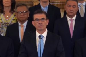 Paquete de medidas económicas anunciado por Rodrigo Paz