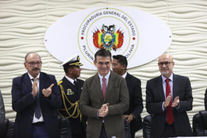 Reformas bolivianas lideradas por Rodrigo Paz