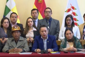 Decreto Supremo 5503 y rechazo de bancadas en reunión con Edmand Lara