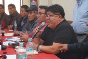 paro de choferes en La Paz por el DS 5503