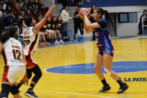 suspensión de partidos de básquetbol en Bolivia