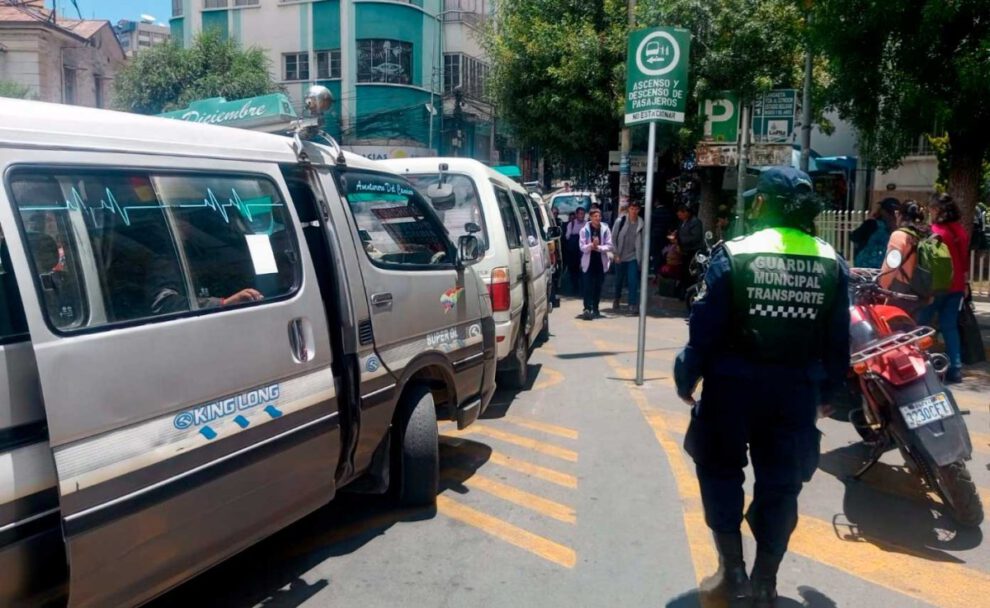 Sanciones a choferes en La Paz