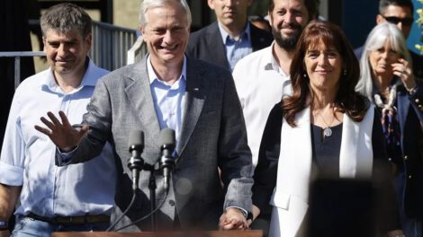 Asistencia de Bolivia a Chile por Rodrigo Paz Pereira