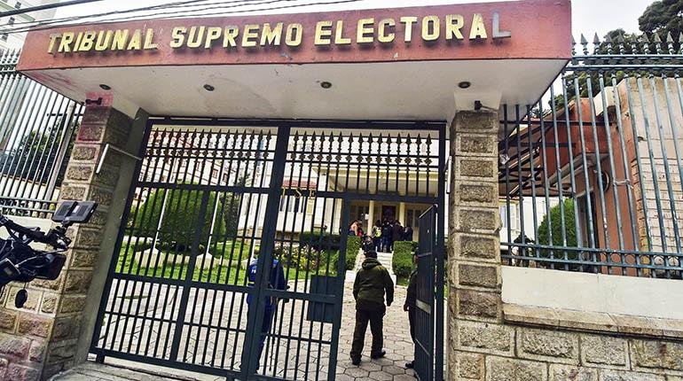 Vacío de poder en el TSE