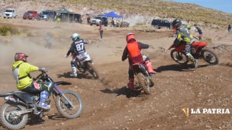 Motociclismo orureño elige nuevo directorio