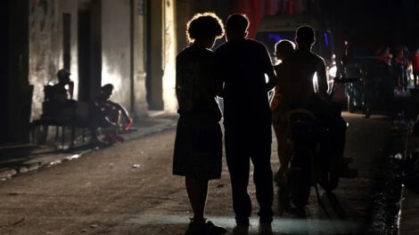 Apagones en Cuba afectan Nochebuena y Navidad