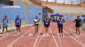 Festival atlético en Huanuni