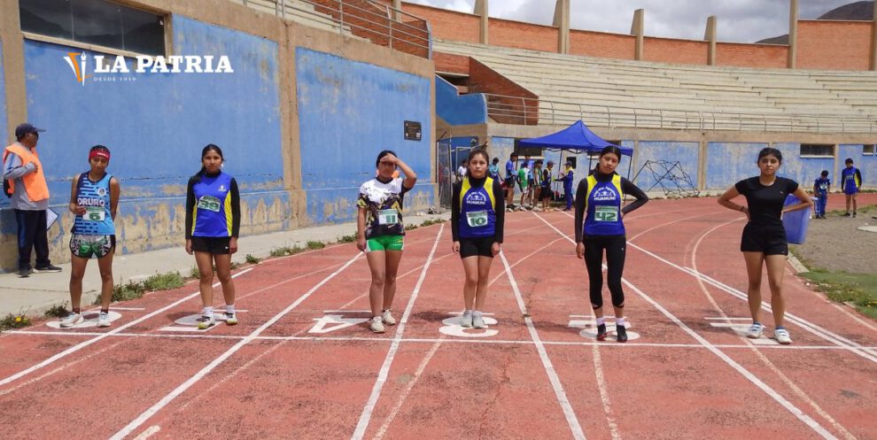 Festival atlético en Huanuni