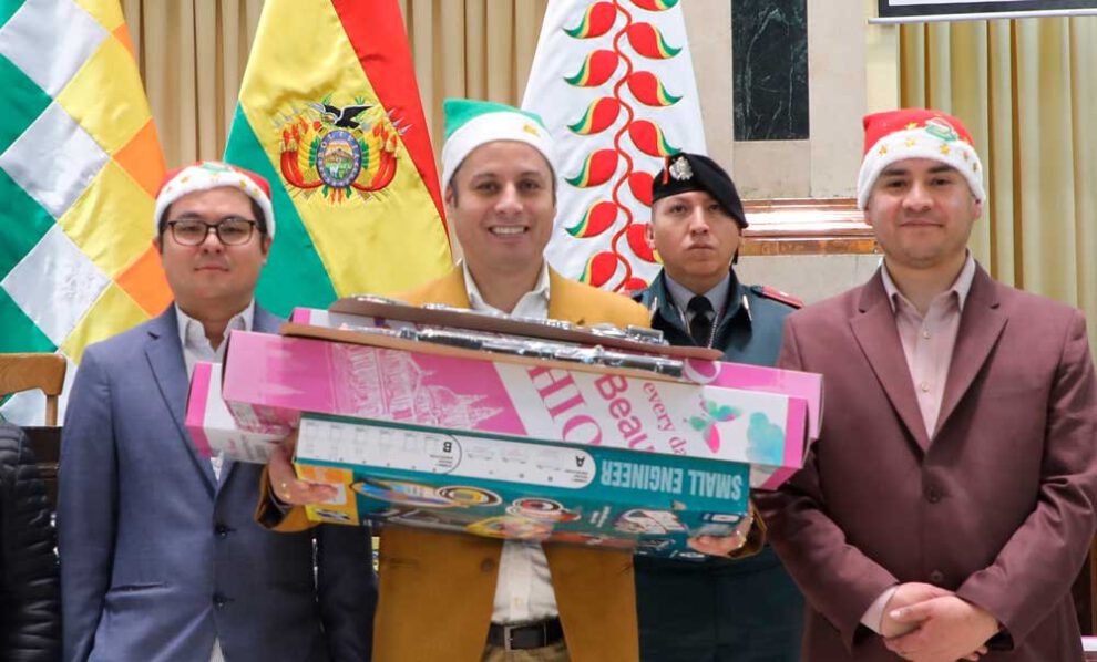 Dádivas ilegales Edmand Lara