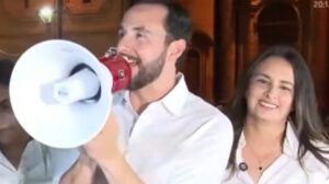 Candidatura a la Gobernación de Santa Cruz por Juan Pablo Velasco y Paola Aguirre
