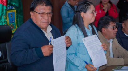 Acuerdo tarifario transitorio firmado entre Alcaldía y choferes en El Alto