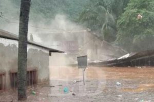 Emergencia en Tipuani por desborde de arroyos
